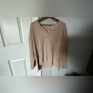 Sweater with buttons